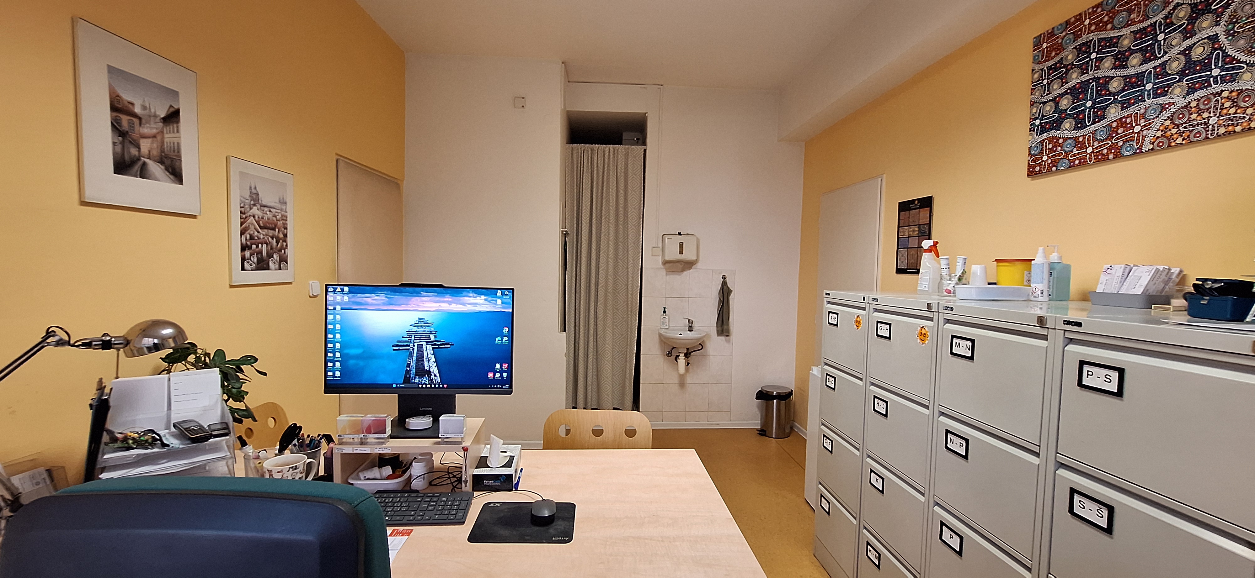 Calm medical office environment