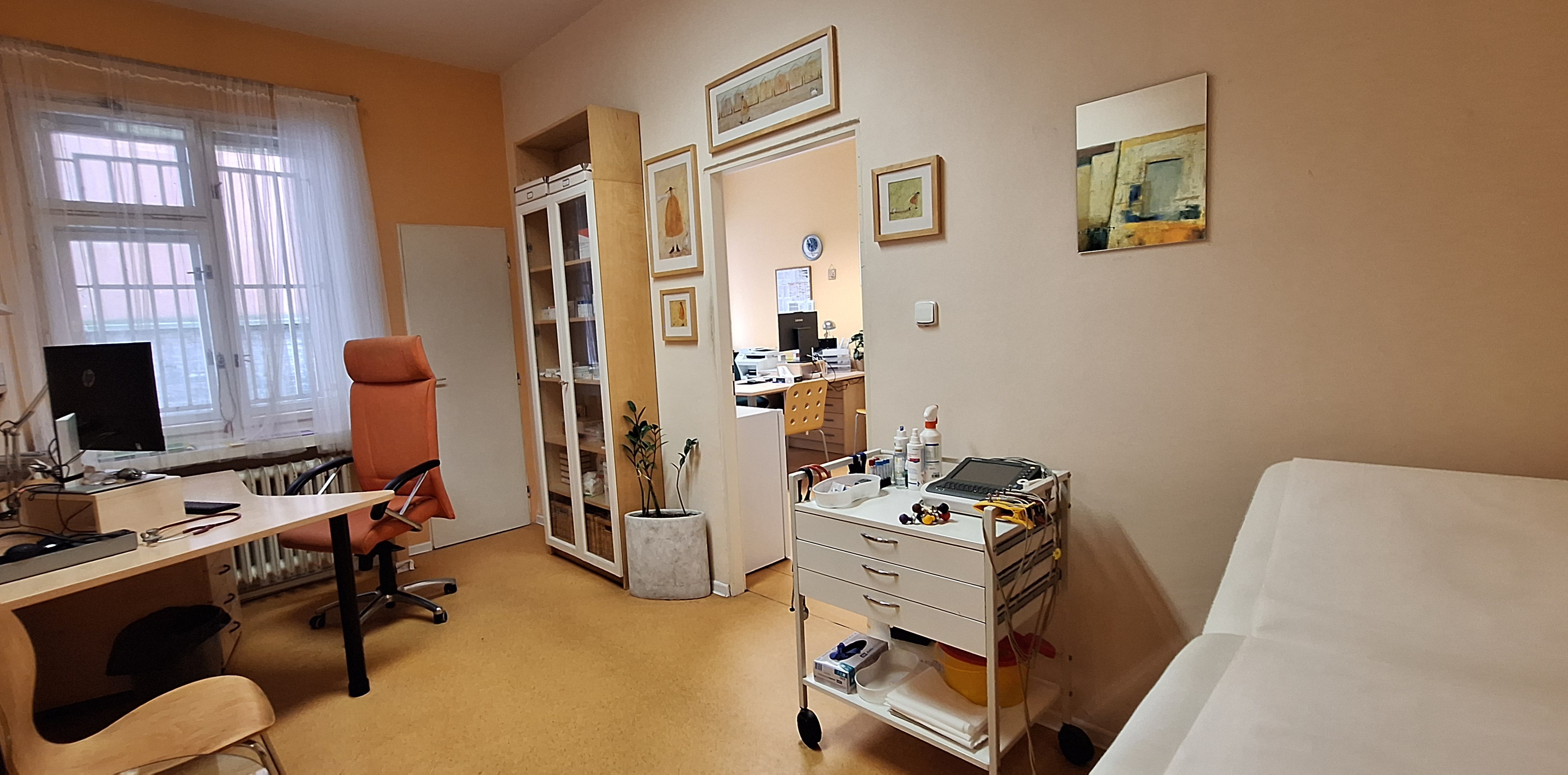 Examination room for GP care